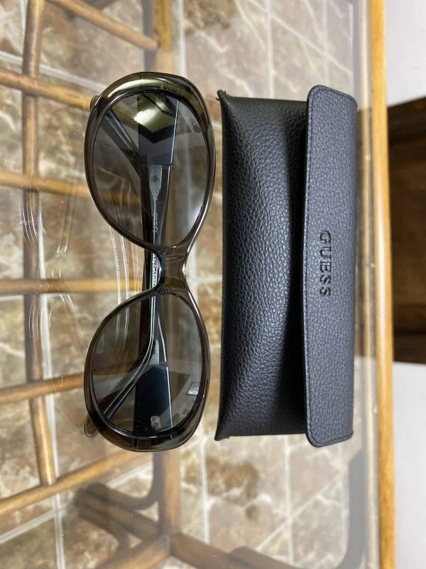 Ochelari de soare Guess | Negru - Image 2