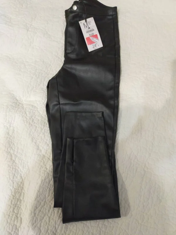 Pantaloni Bershka M | Negru, Lungi, Piele ecologică - Image 6