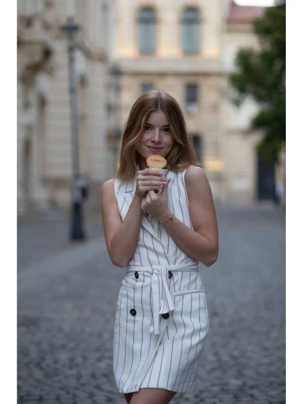 Rochie casual Bershka XS | Alb, Midi - Image 4