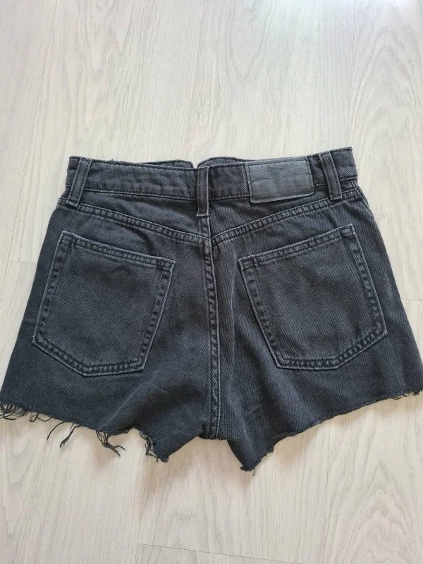 Blugi H&M EU 34 | Negru, Scurți, Bumbac - Image 7