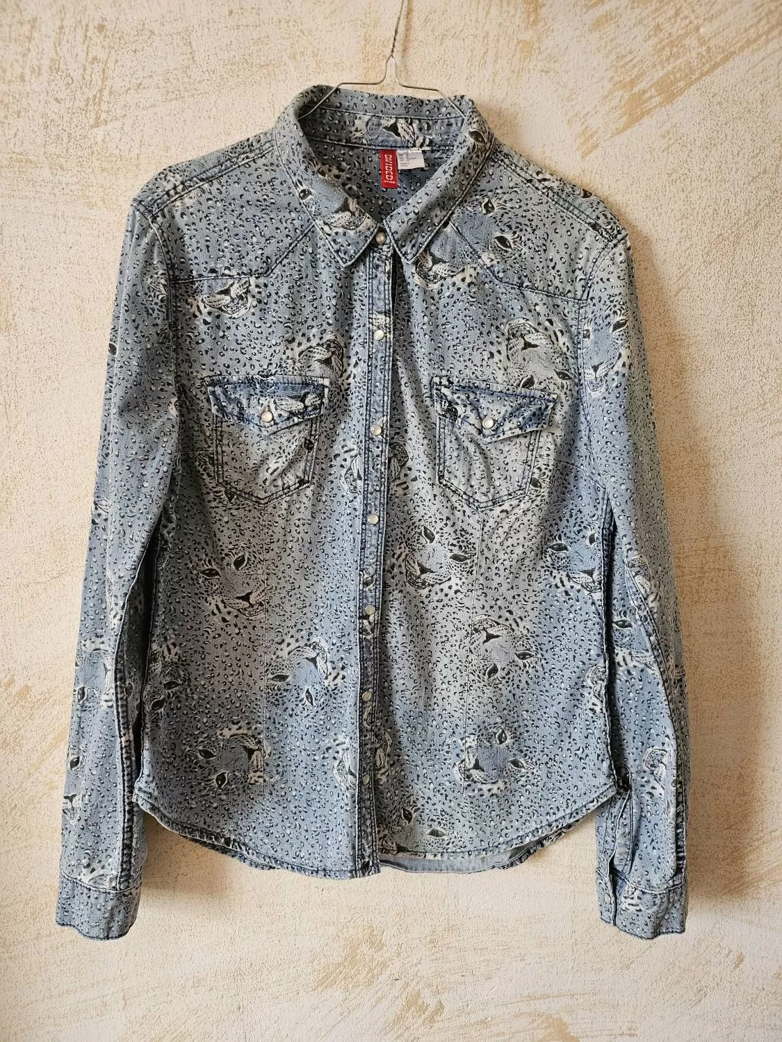 Cămașă H&M EU 42 | Albastru, Normal, Mânecă lungă, Animal print, Bumbac - Image 2