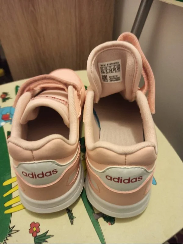 Sneakers adidas EU 34 | Roz - Image 6