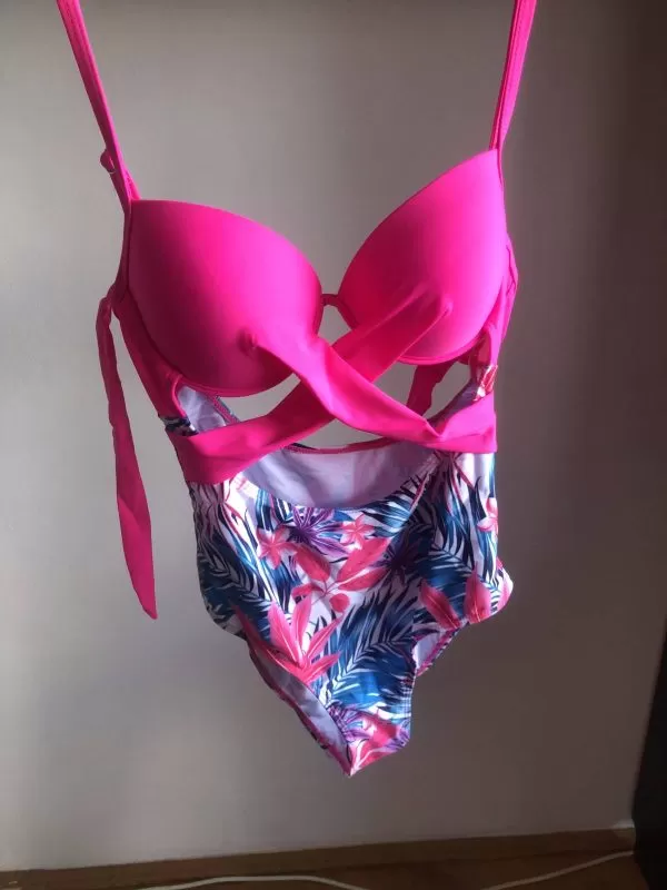Costum de baie întreg Shein S | Roz, Design petrecut, Elastan - Image 5