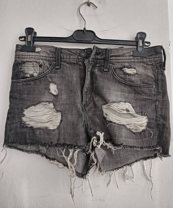 Blugi H&M EU 38 | Gri, Scurți, Denim - Image 2