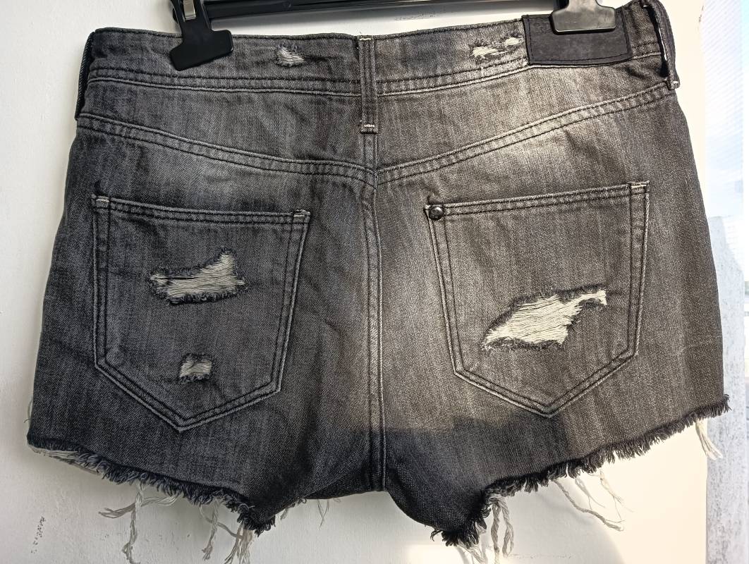 Blugi H&M EU 38 | Gri, Scurți, Denim - Image 3