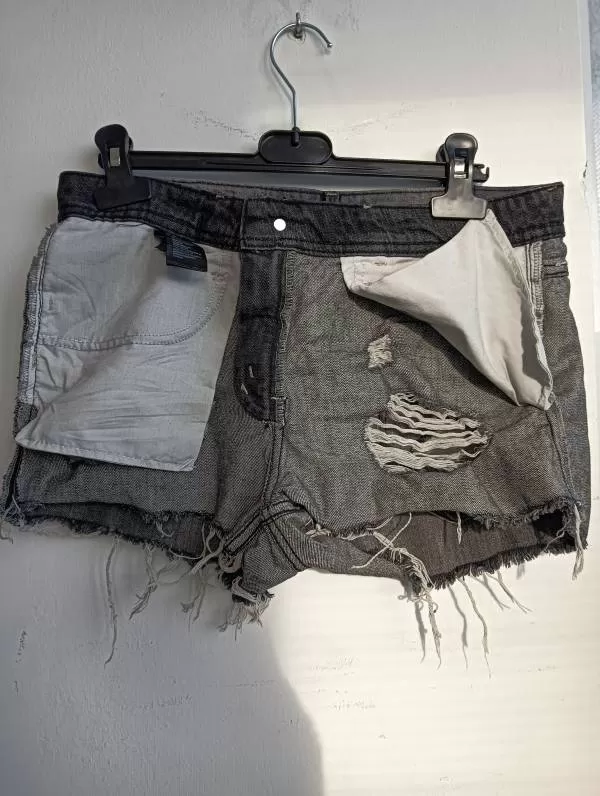 Blugi H&M EU 38 | Gri, Scurți, Denim - Image 4