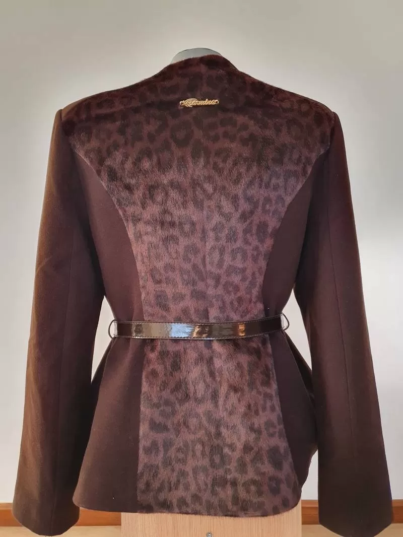 Palton scurt CARMINA EU 40 | Maro, Fără glugă, Animal print, Blană artificială - Image 3