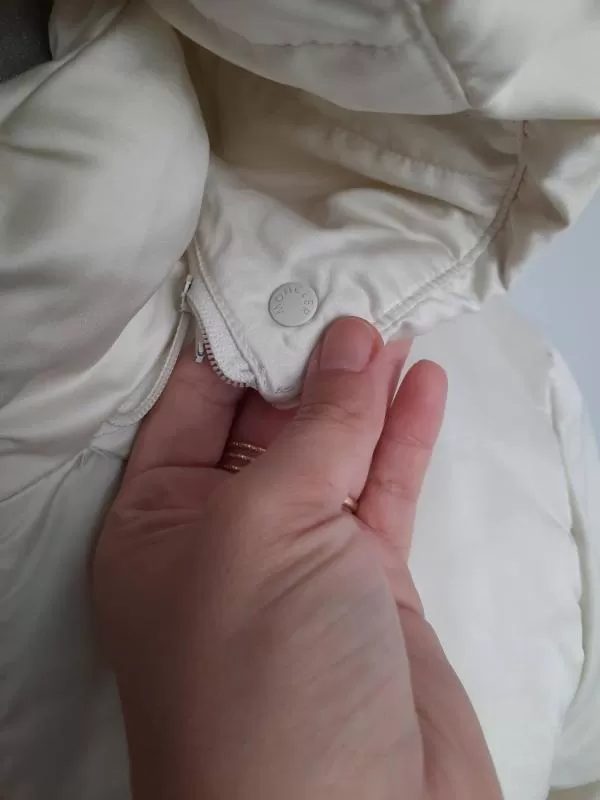 Geacă de iarnă Moncler M | Crem, Cu glugă detașabilă, Monocrom - Image 3