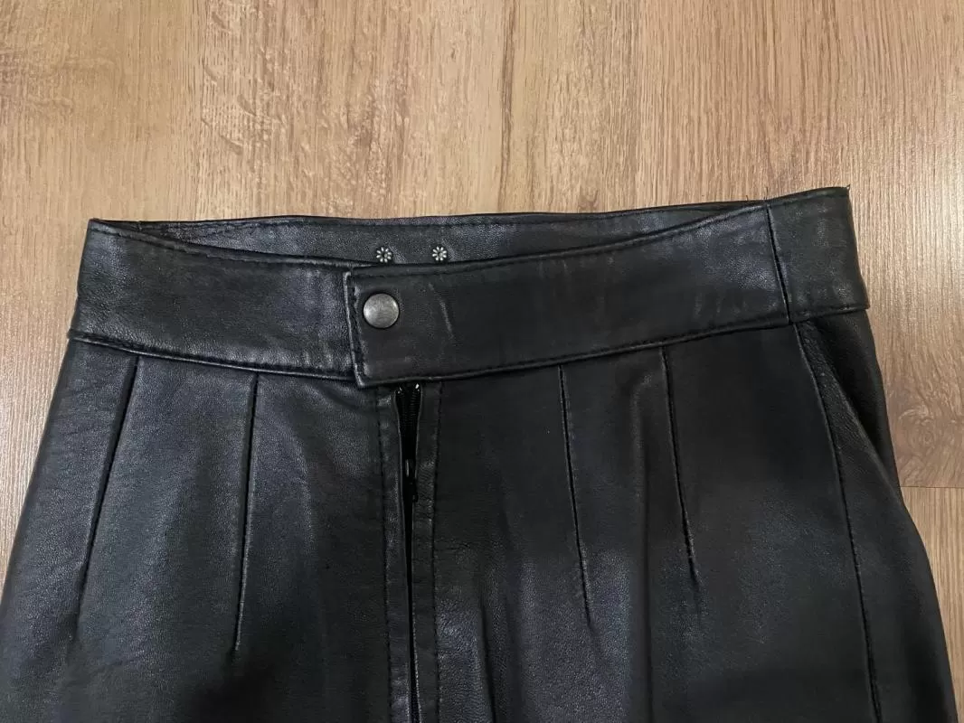 Fustă Vintage EU 34 | Negru, Mini, Piele naturală - Image 4