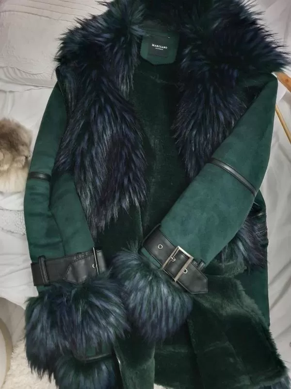 Geacă din blană Guess EU 40 | Turcoaz, Fără glugă, Design petrecut, Blană artificială - Image 10