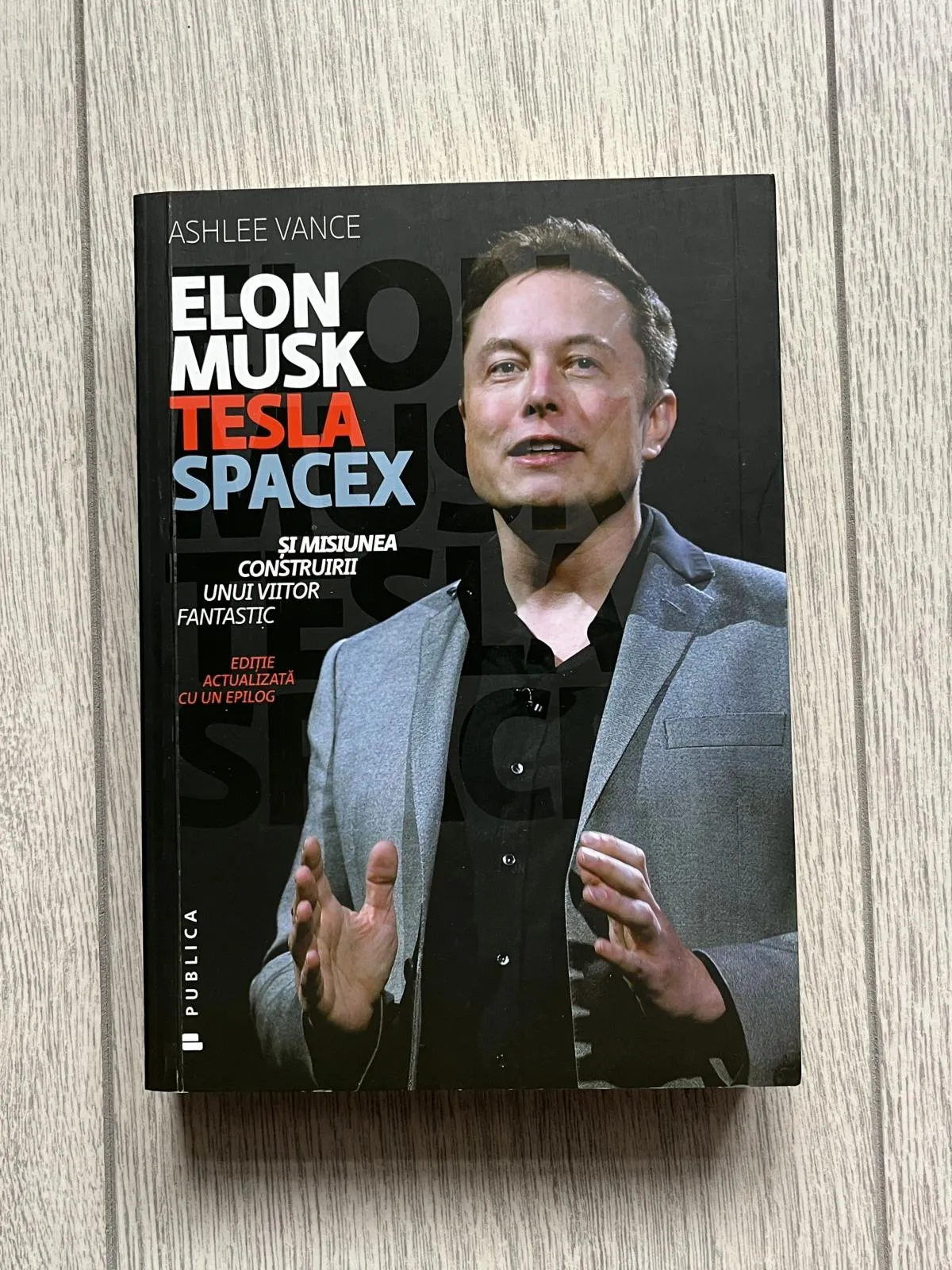 Elon Musk Tesla SpaceX și misiunea construirii unui viitor fantastic - Ashlee Vance, ISBN 9786067222678