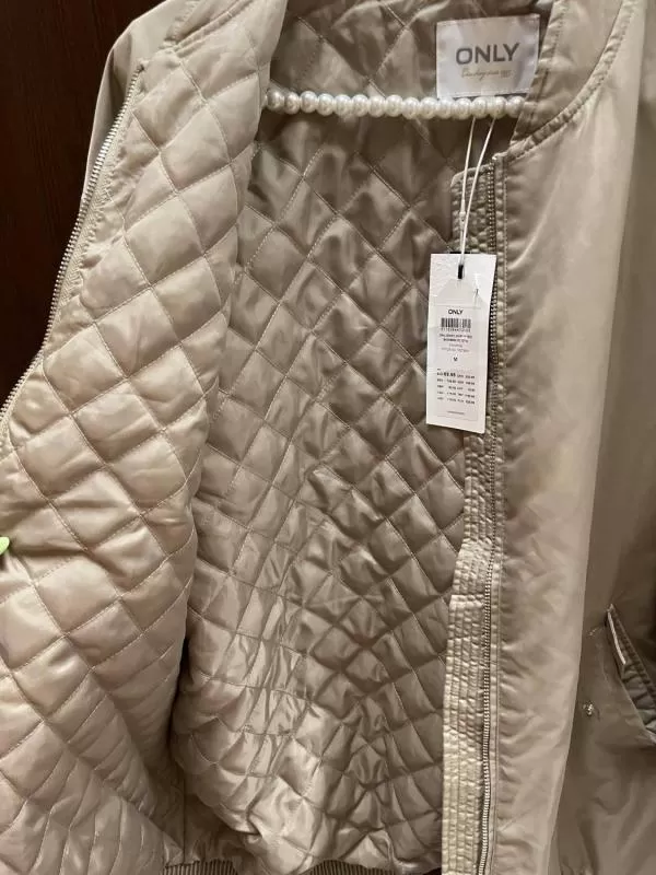 Geacă bomber Only EU 38 | Bej, Fără glugă, Monocrom, Nailon - Image 7