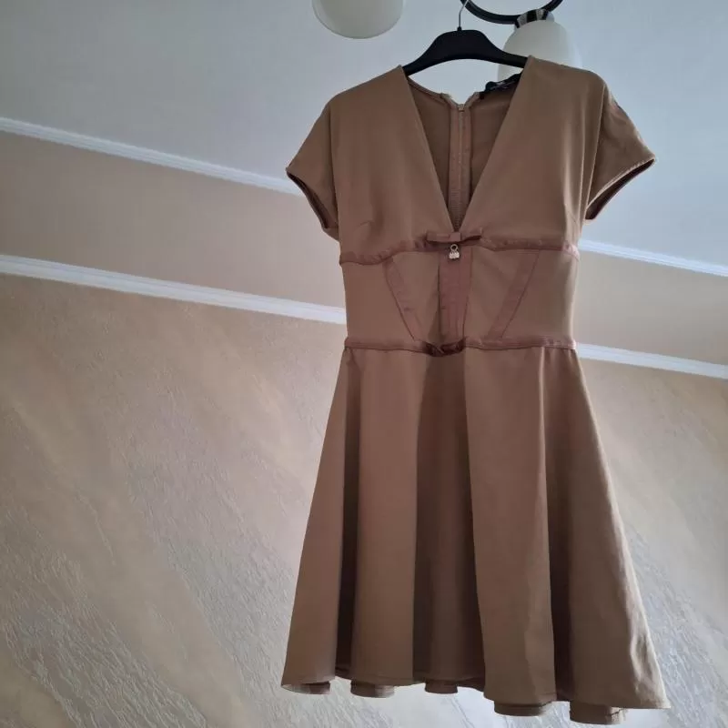 Rochie de seară Elisabetta Franchi EU 36 | Caramel, Mini, Mânecă scurtă, Pliuri, Poliamidă - Image 2