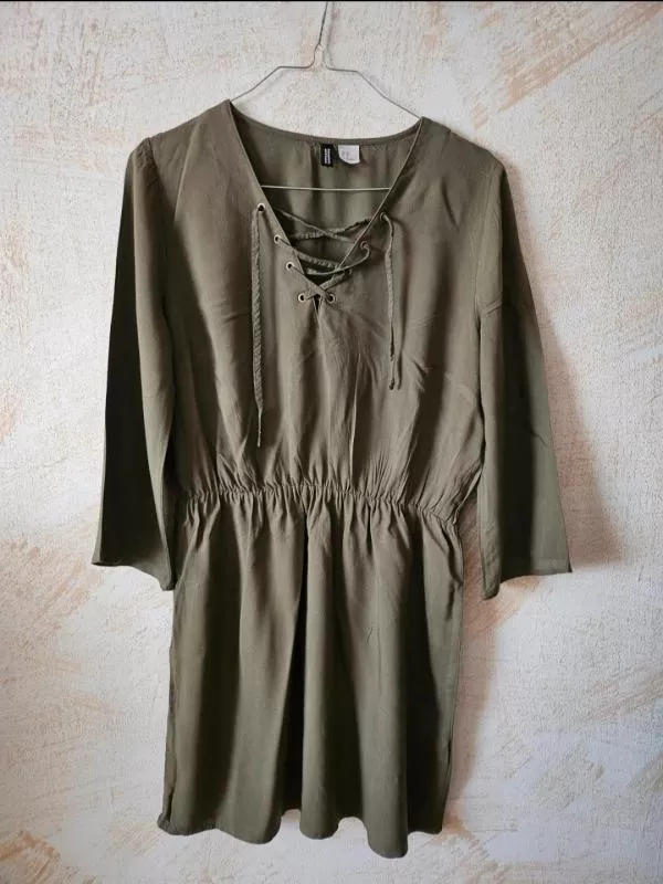 Rochie casual H&M EU 38 | Khaki, Mini, Mânecă trei sferturi, Vâscoză - Image 2