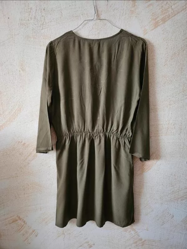 Rochie casual H&M EU 38 | Khaki, Mini, Mânecă trei sferturi, Vâscoză - Image 3