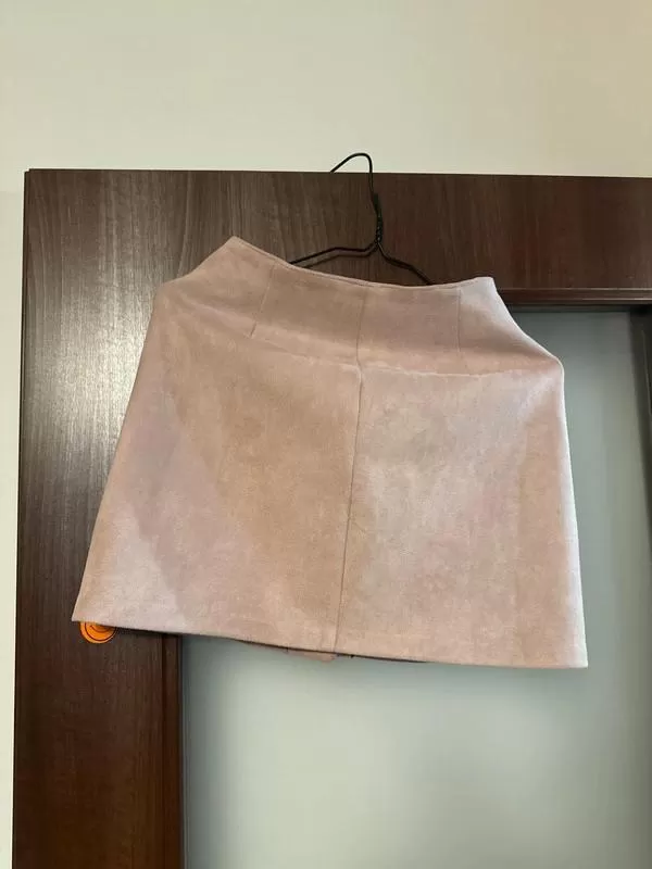 Fustă din piele Bershka EU 36 | Ivoire, Mini, Piele ecologică - Image 3