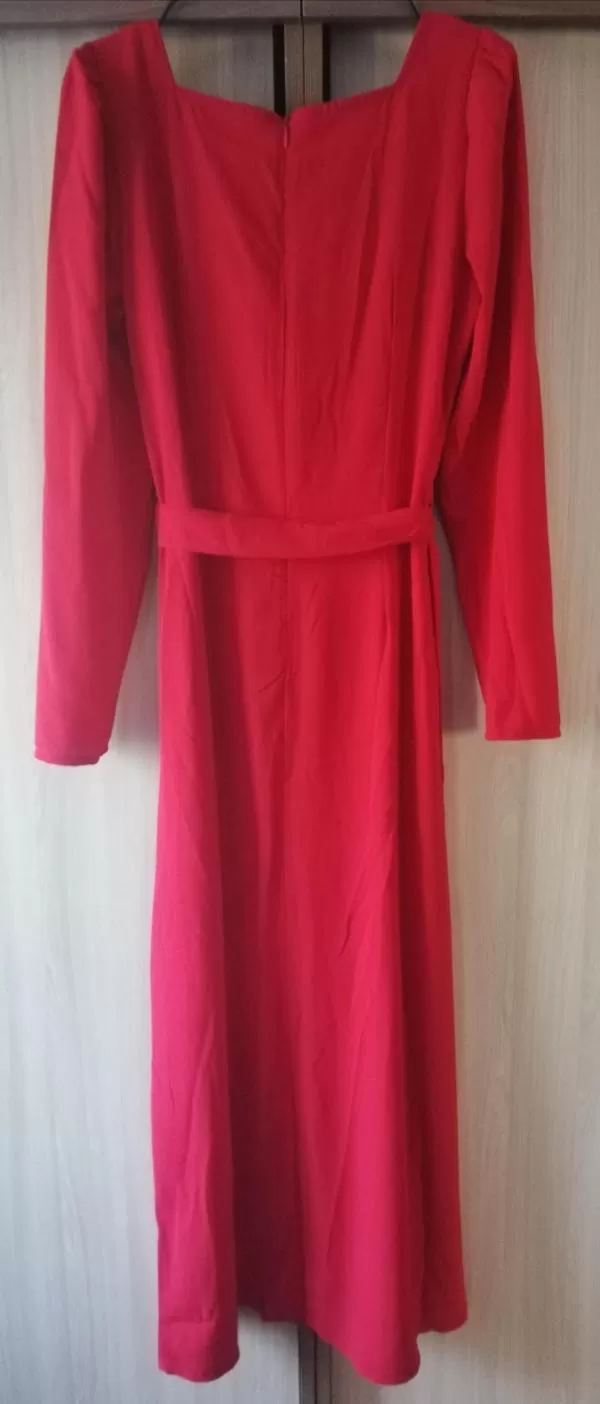 Rochie casual Sinsay M | Roșu, Maxi, Mânecă lungă, Monocrom, Cu decupaje, Vâscoză - Image 4