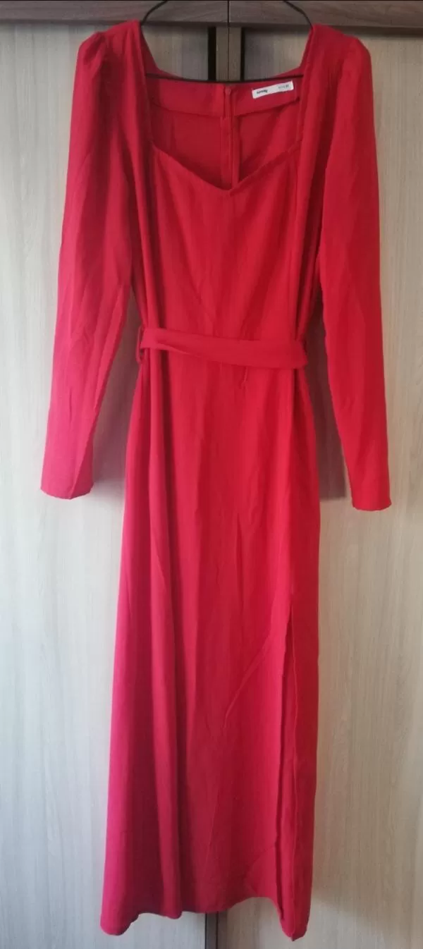 Rochie casual Sinsay M | Roșu, Maxi, Mânecă lungă, Monocrom, Cu decupaje, Vâscoză - Image 3