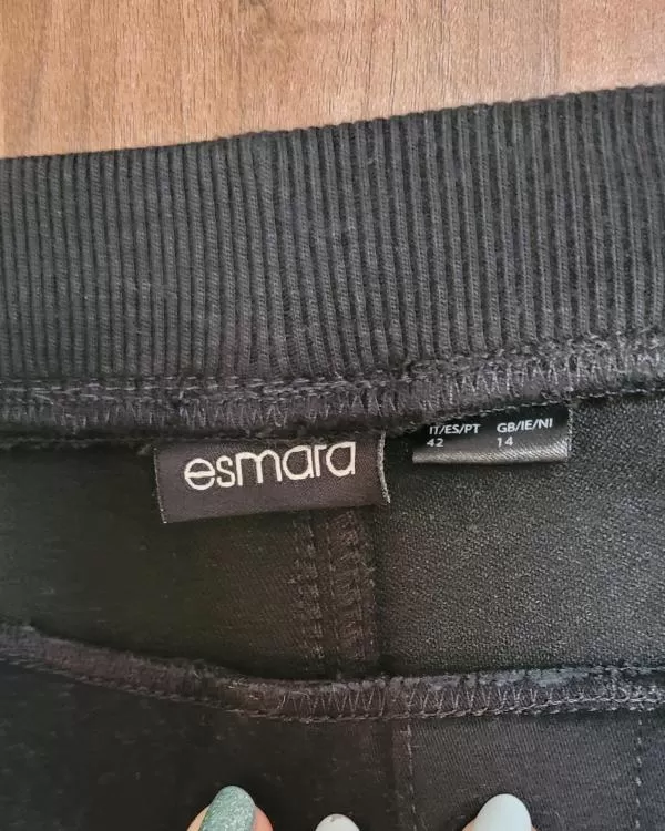 Pantaloni Esmara EU 42 | Negru, Lungi, Talie medie, Straight (Drepți) fit, Monocrom - Image 5