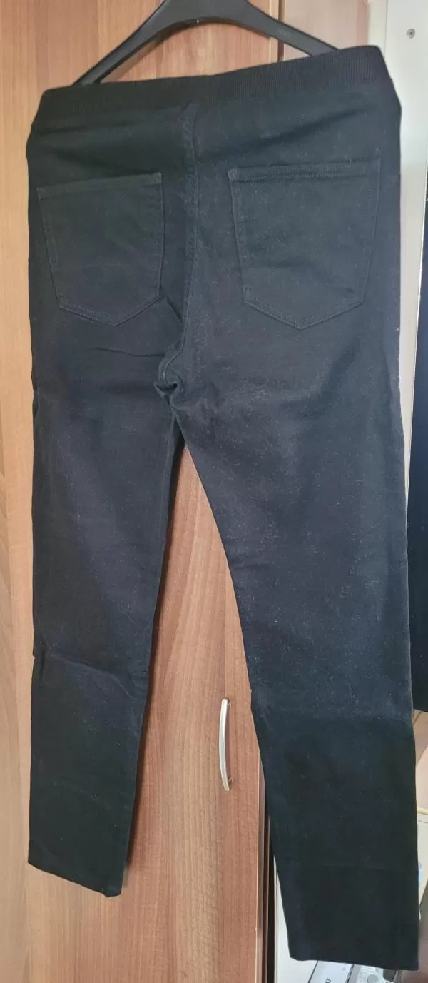 Pantaloni Esmara EU 42 | Negru, Lungi, Talie medie, Straight (Drepți) fit, Monocrom - Image 3