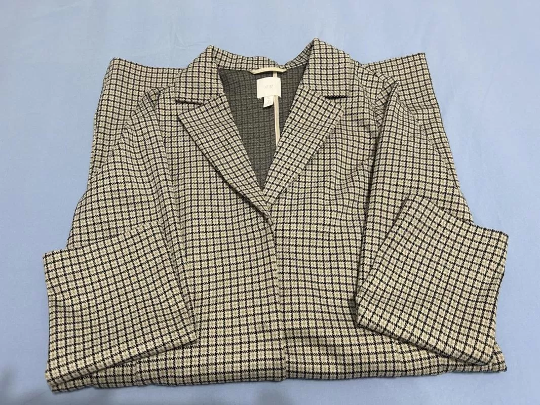 Palton H&M EU 32 | Crem, Carouri, Poliester - Image 3