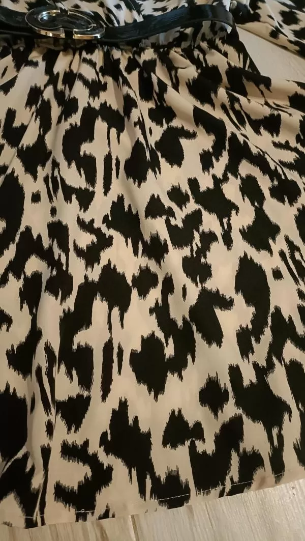 Rochie casual Shein EU 44 | Bej, Mini, Mânecă lungă, Plus size, Animal print - Image 4