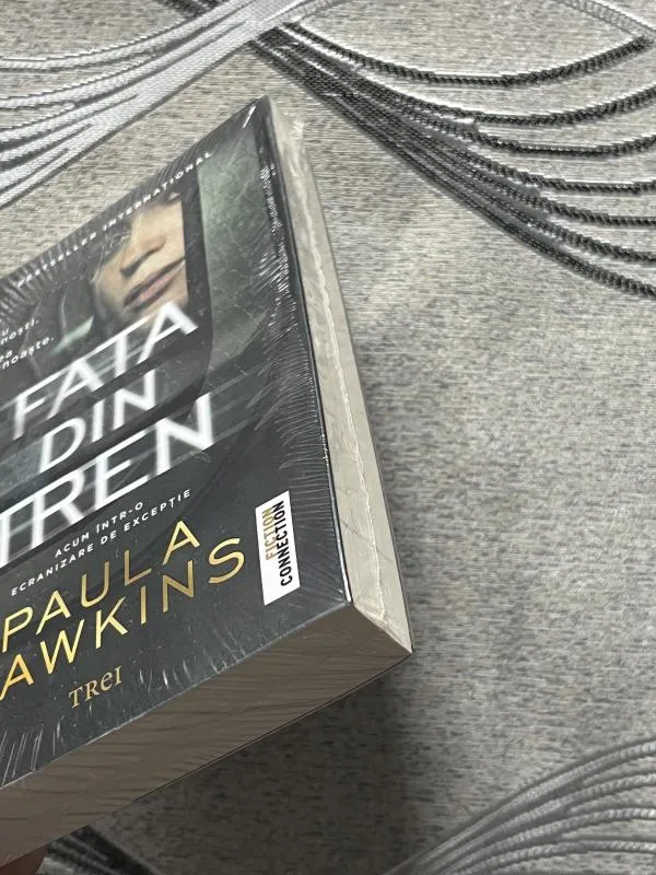 Fata din tren - Paula Hawkins, ISBN 9786067193503 - Image 4