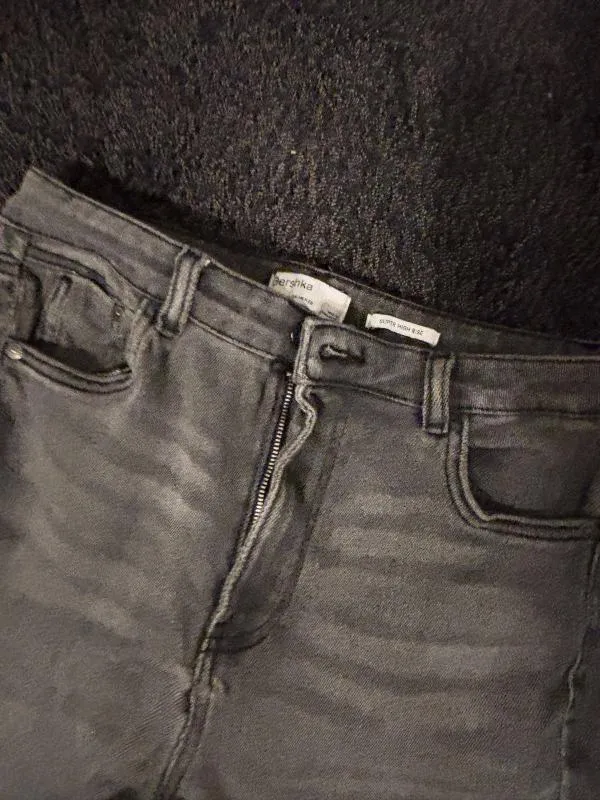 Blugi Bershka EU 38 | Negru, Lungi, Talie înaltă - Image 4