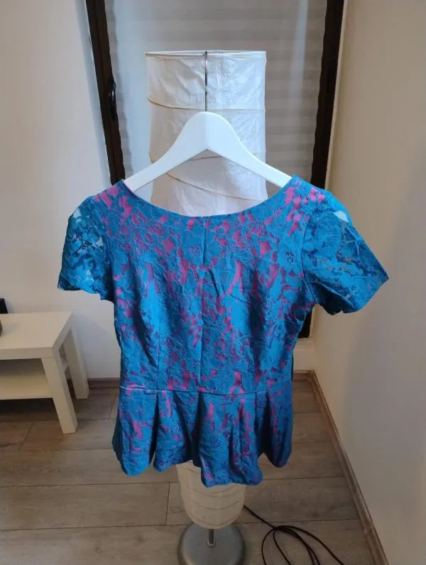 Top cu peplum Bershka EU 38 | Turcoaz, Normal, Mânecă scurtă, Peplum - Image 2