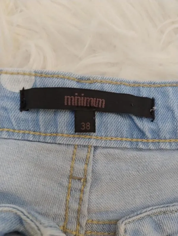 Blugi Minimum EU 38 | Bleu, Scurți, Talie medie, Buline & Imprimeuri mici, Denim - Image 3