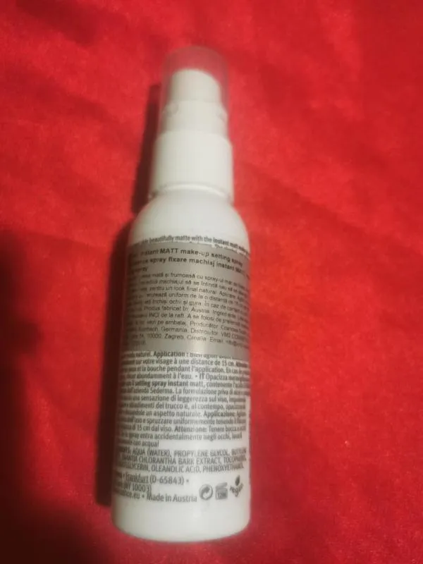 Spray de fixare make-up instant MATT Essence - Image 3