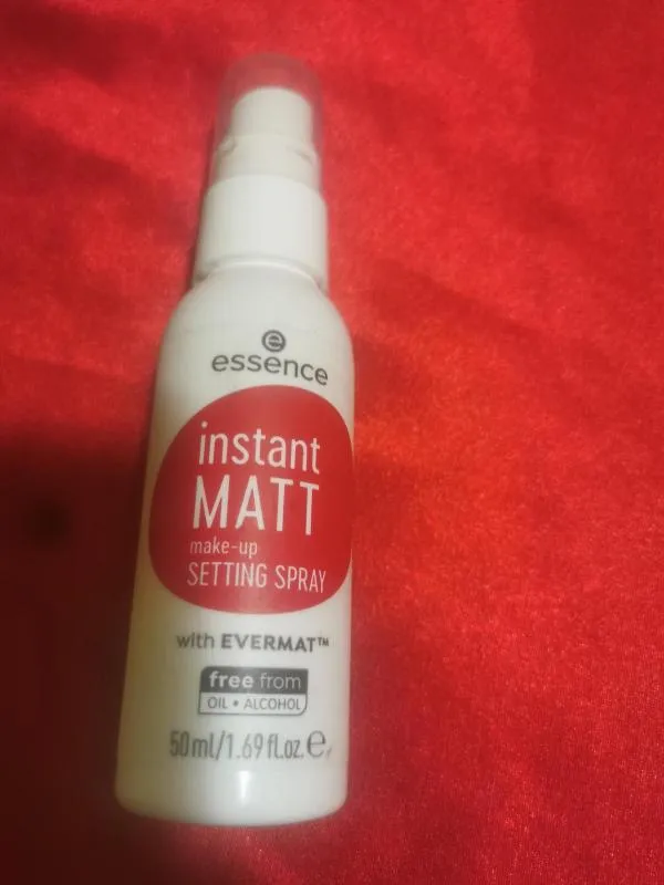 Spray de fixare make-up instant MATT Essence - Image 2