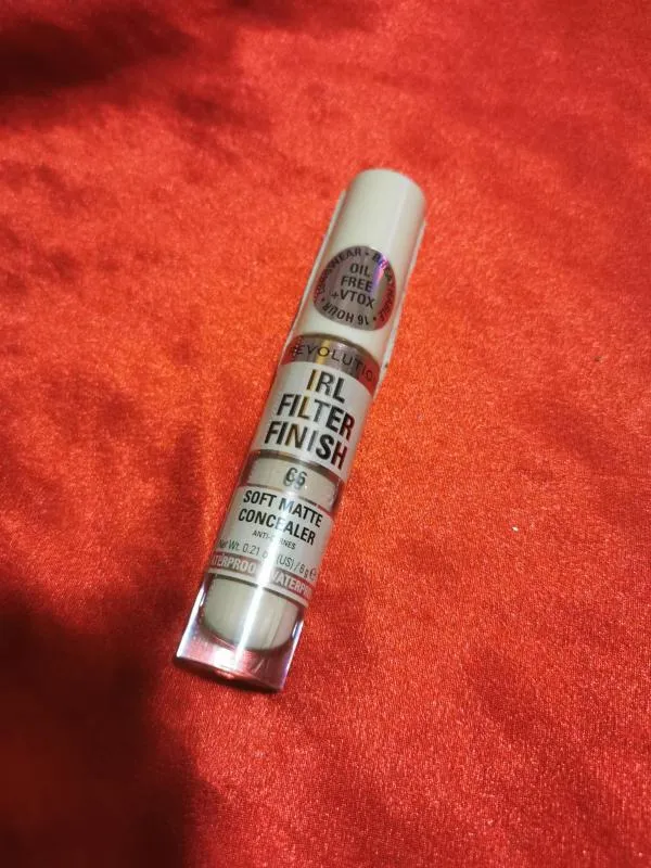Concealer IRL Filter Finish C6 Revolution - Image 3