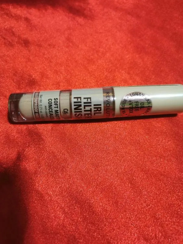 Concealer IRL Filter Finish C6 Revolution - Image 4