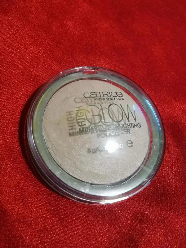 Pudră High Glow Mineral 010 Light Infusion Catrice - Image 5