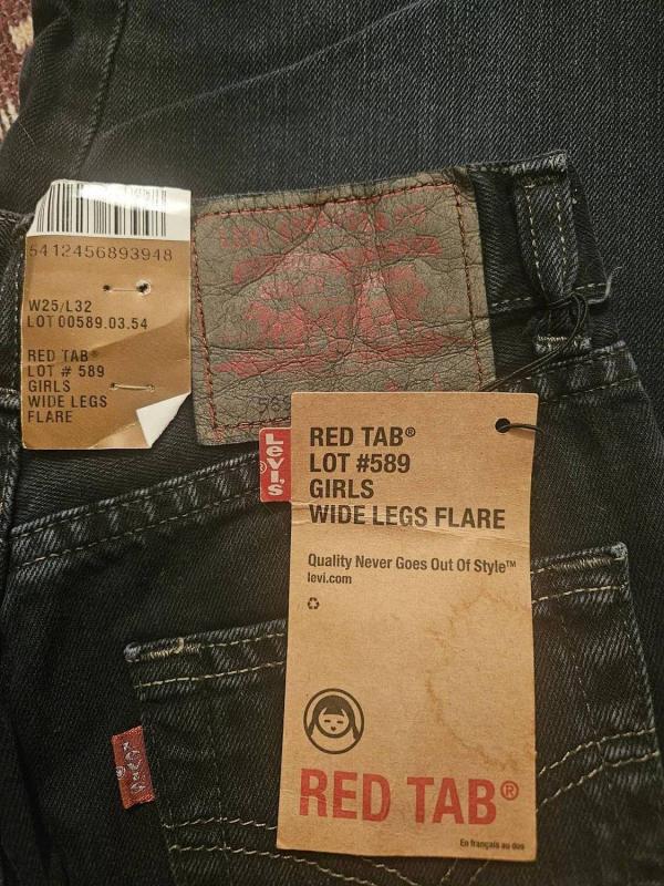 Blugi Levi's EU 32 | Negru, Lungi, Flared (Evazați) fit, Denim - Image 4