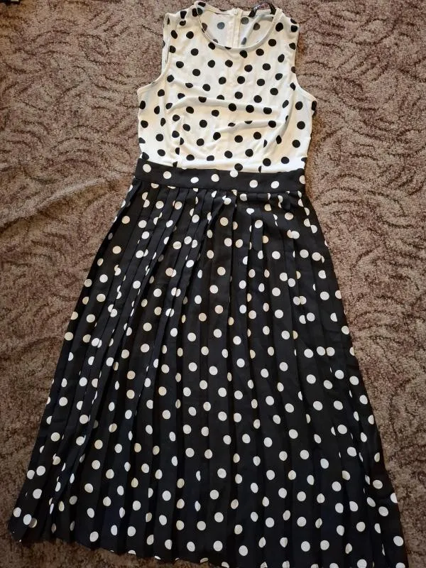 Rochie casual Zara XS | Alb, Midi, Fără mâneci, Buline & Imprimeuri mici - Image 7