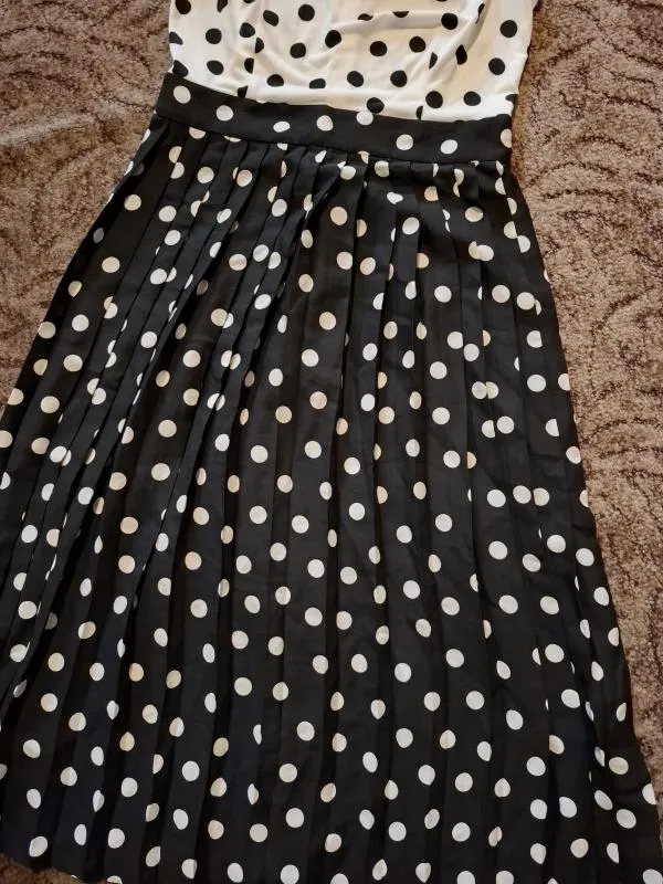 Rochie casual Zara XS | Alb, Midi, Fără mâneci, Buline & Imprimeuri mici - Image 8