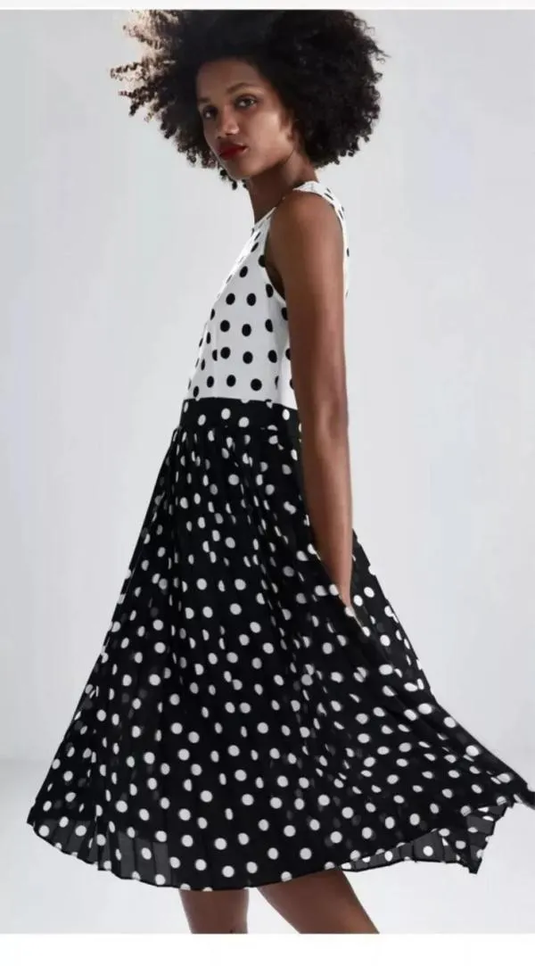 Rochie casual Zara XS | Alb, Midi, Fără mâneci, Buline & Imprimeuri mici - Image 6