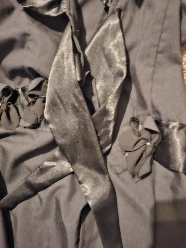 Trenci M | Negru, Fără glugă, Design petrecut - Image 7
