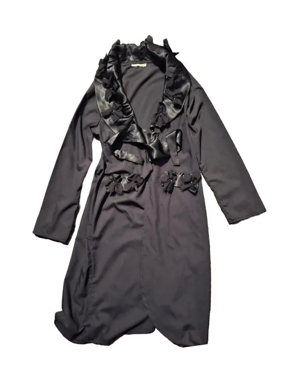 Trenci M | Negru, Fără glugă, Design petrecut