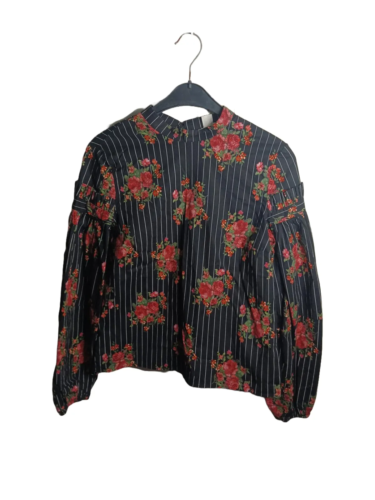 Bluză H&M EU 38 | Negru, Normal, Mânecă trei sferturi, Floral & Tropical, Volane, Bumbac