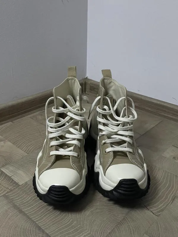 Teniși Converse EU 38.5 | Crem, Piele lăcuită - Image 2