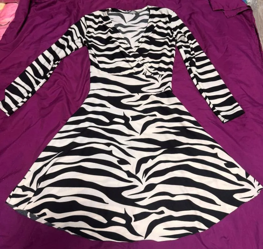 Rochie casual CALIENTE EU 36 | Alb, Mini, Mânecă lungă, Animal print, Poliester - Image 2
