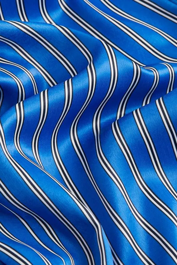 Pantaloni H&M EU 36 | Albastru, Lungi, Talie înaltă, Relaxed fit, Dungi, Satinat, Poliester - Image 2