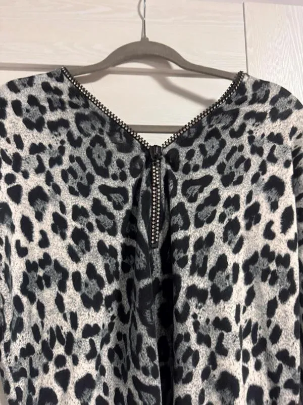 Bluză QUIZ EU 36 | Bej, Normal, Mânecă lungă, Animal print, Design asimetric, Poliester - Image 3