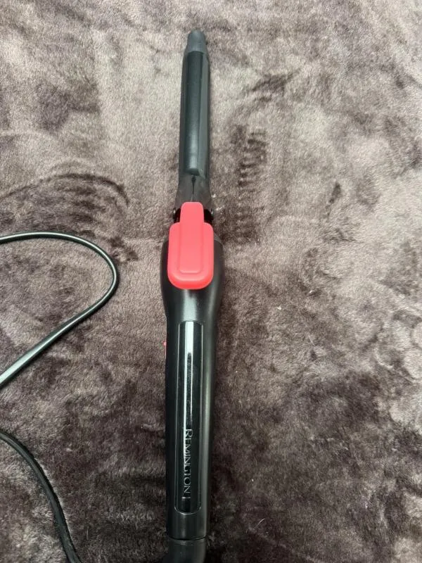 Ondulator de păr REMINGTON