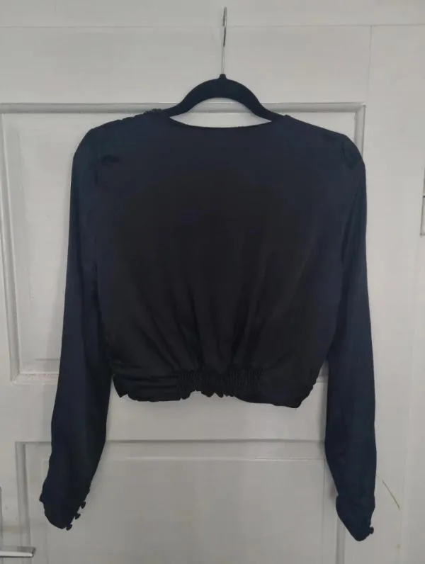 Top cropped Zara EU 40 | Negru, Cropped (Scurt), Mânecă lungă, Satinat - Image 5