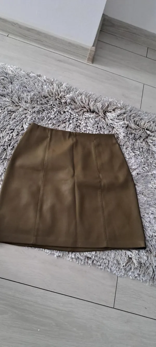 Fustă din piele AMISU EU 34 | Verde, Mini, Piele ecologică - Image 2