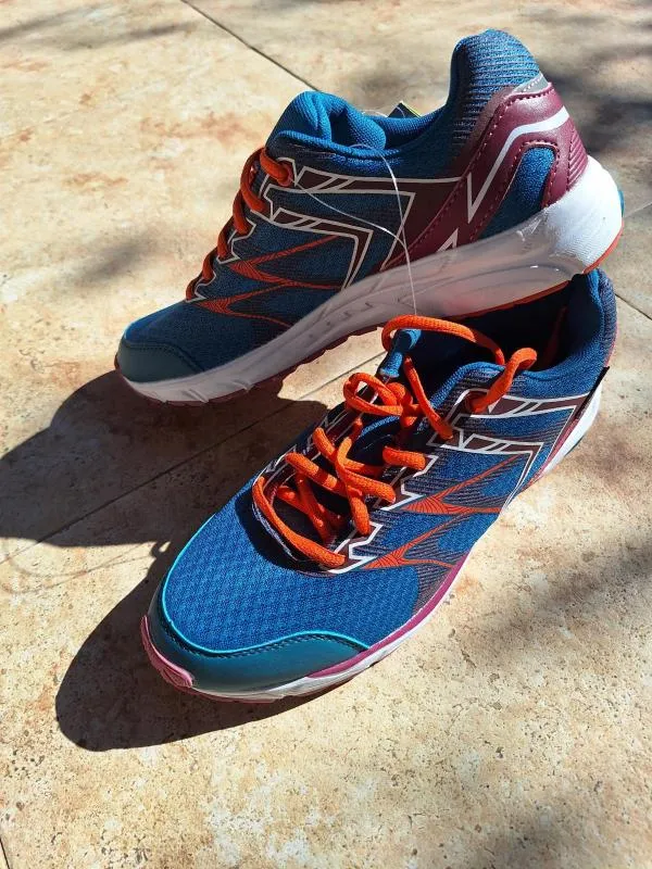 Sneakers EU 40 | Multicolor